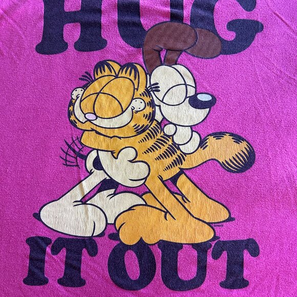 Vintage Mighty Fine T-Shirt Shirt Garfield Odie Hug It Out Hot Pink Ladies Large - Picture 2 of 4